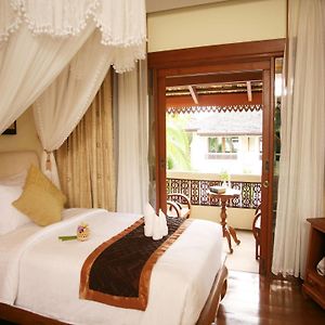 Deluxe Zimmer mit Kingsize-Bett